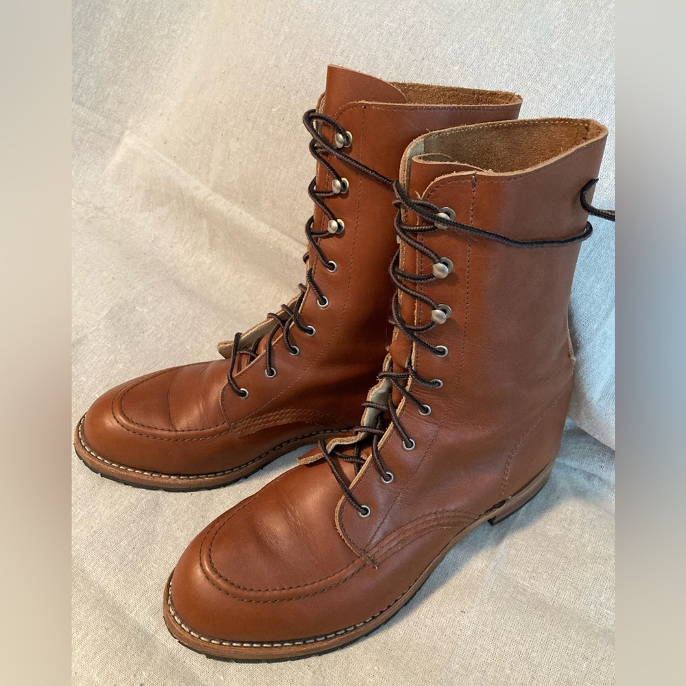 Red Wing Shoes Heritage The Gracie Vibram Pecan Leather Lace Up Tall Boot sz 10